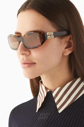 Oval Sunglasses in Acetate