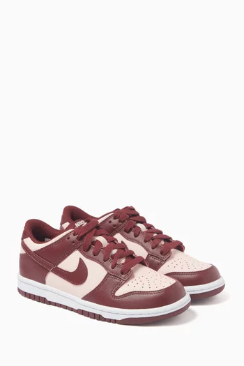 Dunk Low Sneakers