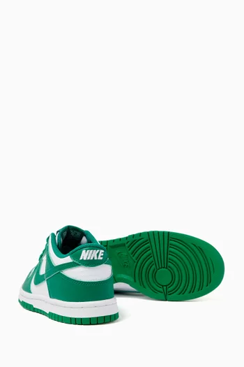 Dunk Low Sneakers