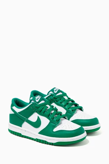 Dunk Low Sneakers
