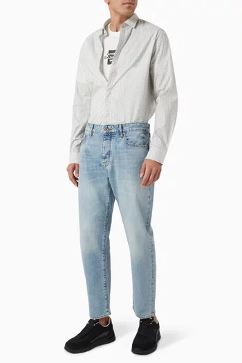 بنطال جينز جيه 71 بقصة تضيق باتجاه الحافة 