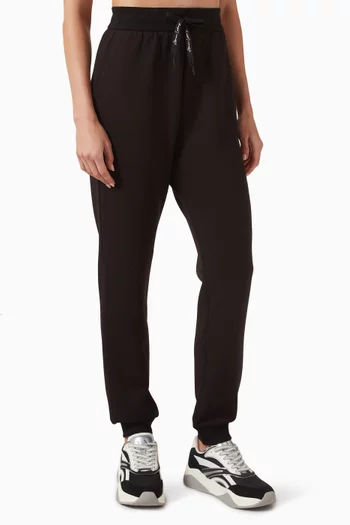 بنطال رياضي بشعار الماركة قماش سكوبا