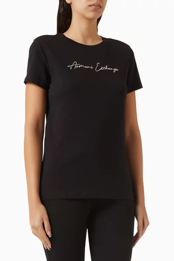 تي شيرت بطبعة شعار الماركة قطن