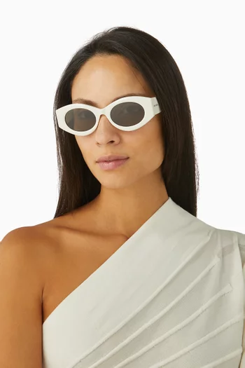 Oval Sunglasses in Acetate