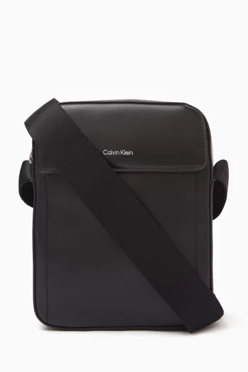 Sleek Reporter Bag in Faux Leather