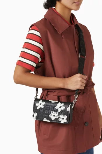 The Mini Daisy Shoulder Bag in Leather