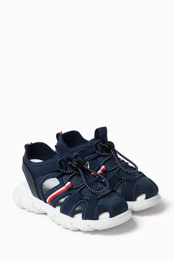 Flag-strap Sandals in Mesh