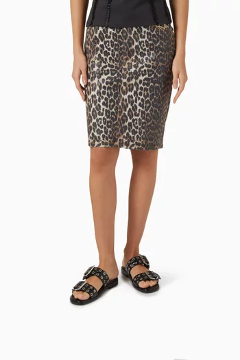Feminine Buckle Two-strap Sandals in Faux Leather