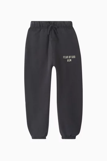 Relaxed Logo Sweatpants in Fleece