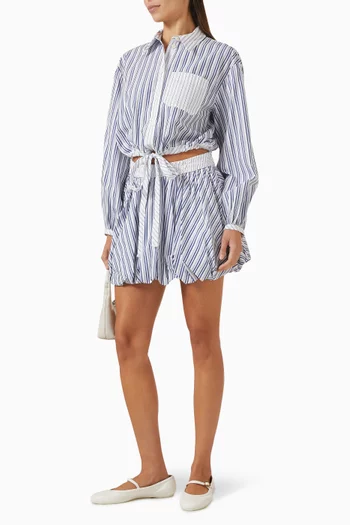 قميص كليسا برباط في الأمام بوبلين