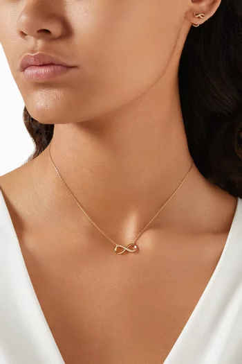 Infinity Diamond Pendant Necklace in 18kt Gold