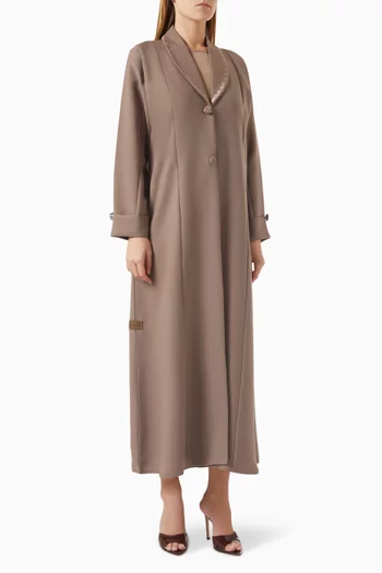 عباية بنمط معطف كريب