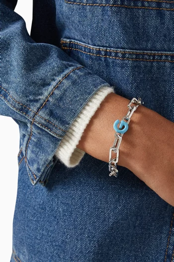 حلية بتصميم حرف H فضة إسترلينية مطلية بالمينا