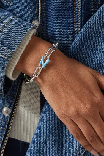 حلية بتصميم حرف H فضة إسترلينية مطلية بالمينا