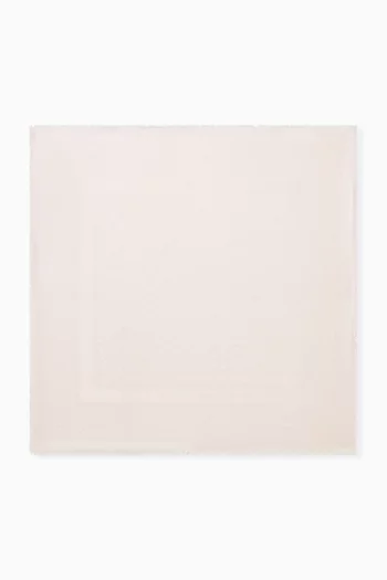 وشاح سبيد يارندي بتصميم مربع مودال