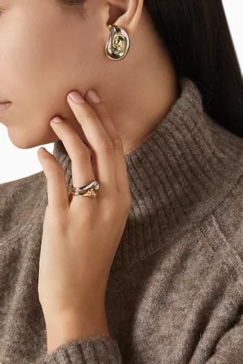 Two-tone Coquille Stud Earrings