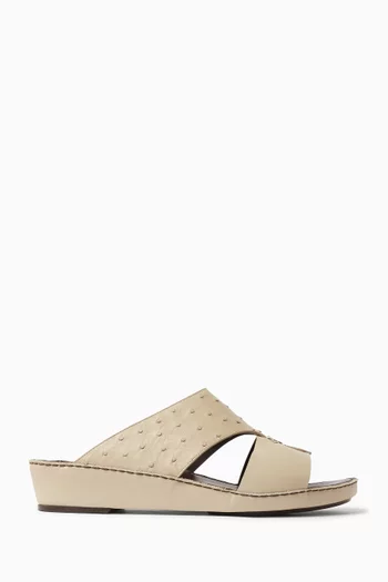 حذاء مفتوح سينغيا نوفو بشريطين جلد نعام