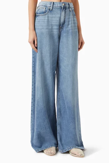 Weightless Good Standard Ease Jeans in Denim