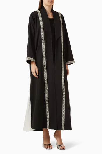 عباية مطرزة كريب