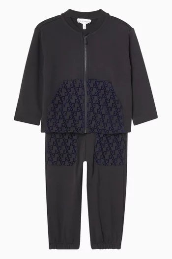 طقم جاكيت وبنطال رياضي بسحاب وشعار الماركة بارز الملمس