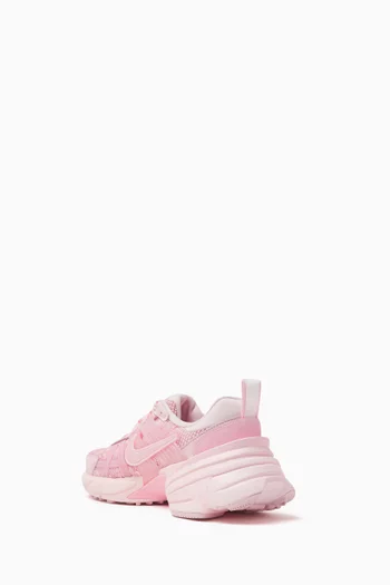 V2K Run Sneakers in Mesh