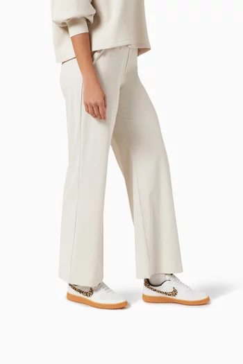 سنيكرز فيلد جينرال إس إي