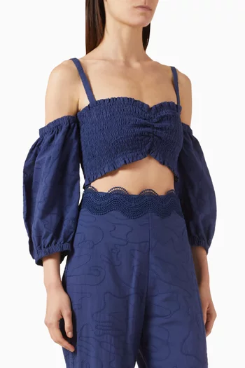 بلوزة جيد قصيرة