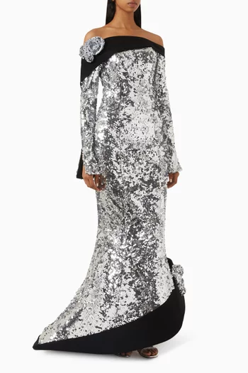 "Off shoulder Silver Flaressequence structure Fish cut dress,mix with black crepe on fittedbodice, featuring 3D silver sequinfloral embellishments.":Silver:S|218335346