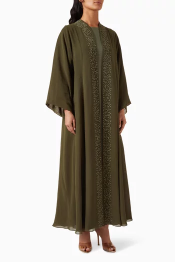 طقم عباية مطرزة