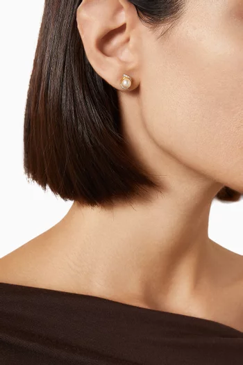 Kiku Cadeau Pearl Earrings in 18kt Yellow Gold