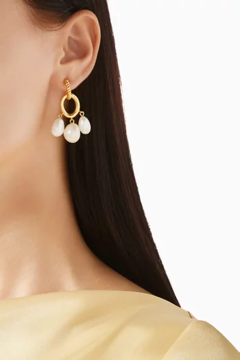 Twisted Pearl Mini Hoop Earrings in 18kt Gold-plated Metal