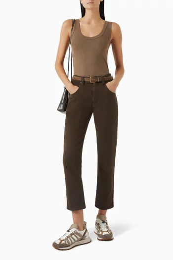 بنطال جينز قصير بقصة ساق مستقيمة