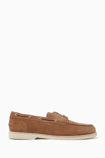 Boat Shoes in Washed Suede