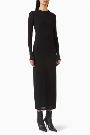 فستان طويل شفاف