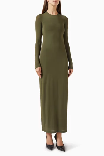 فستان طويل شفاف