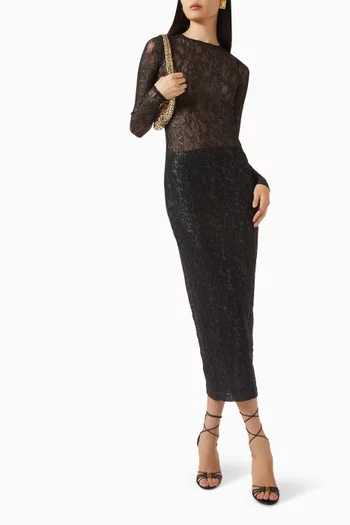 فستان متوسط الطول بتصميم شفاف دانتيل