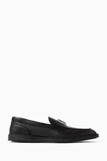 Logo Plaque Loafers in Leather
