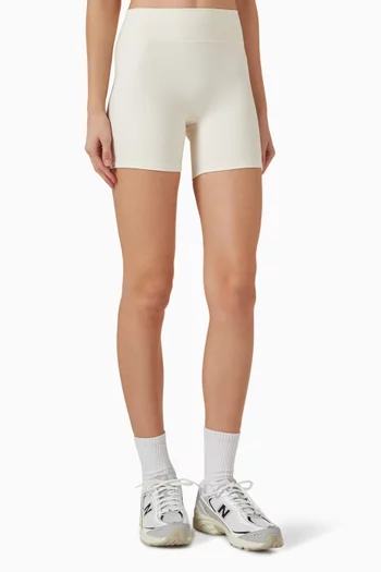 The Essentials Shorts in Cloud™