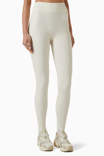 The Essentials Leggings in Cloud™