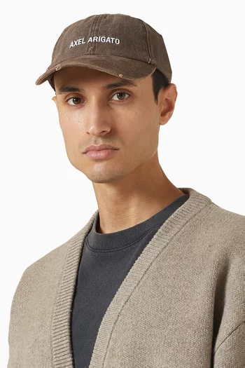 كاب بشعار الماركة قطن