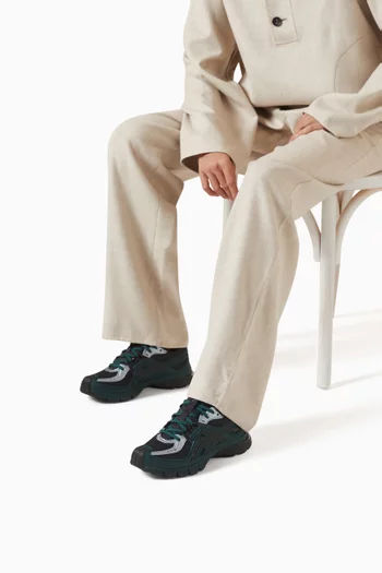 سنيكرز جل-اس دي لايت