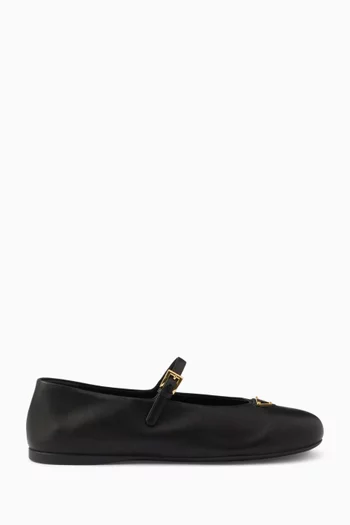 Triangle Logo Ballet Flats in Leather