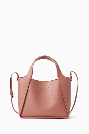 حقيبة كروس بشعار الماركة جلد حبيبي غير لامع صديق للبيئة