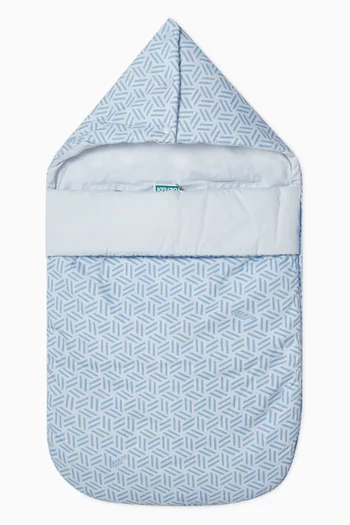 Patterened Sleeping Nest