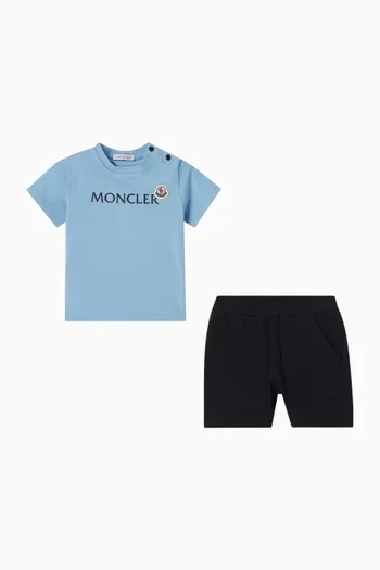 طقم متناسق بطبعة وشعار الماركة قطن