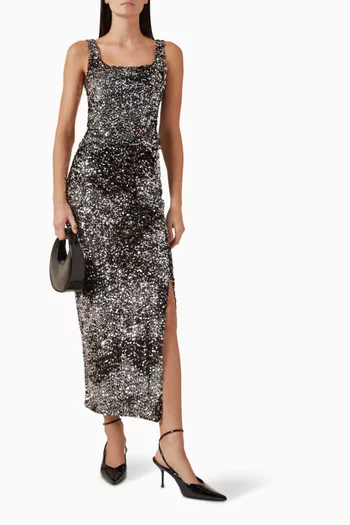 بلوزة جانسي1 مزينة بتطريزات