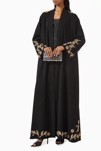 عباية مطرزة بزهور