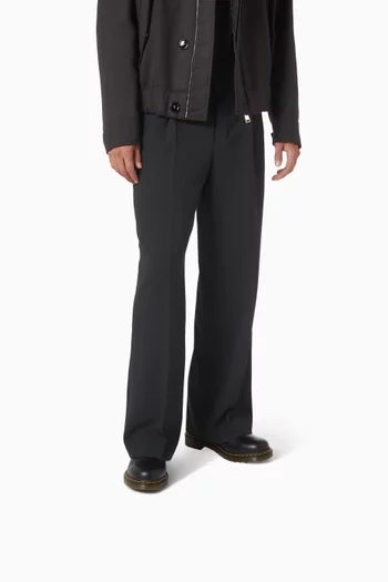 بوت 1460 بأربطة جلد ناعم