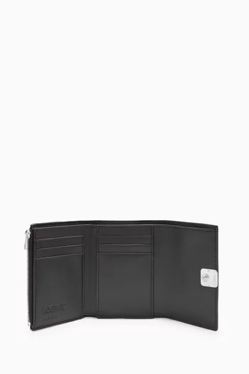 Small Anagram Vertical Wallet in Grained Leather