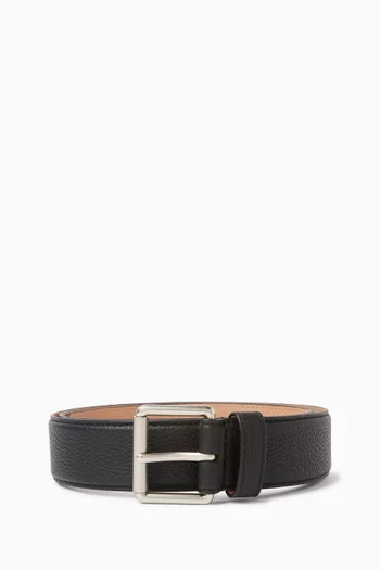 Buckle Belt in Pebbled Leather